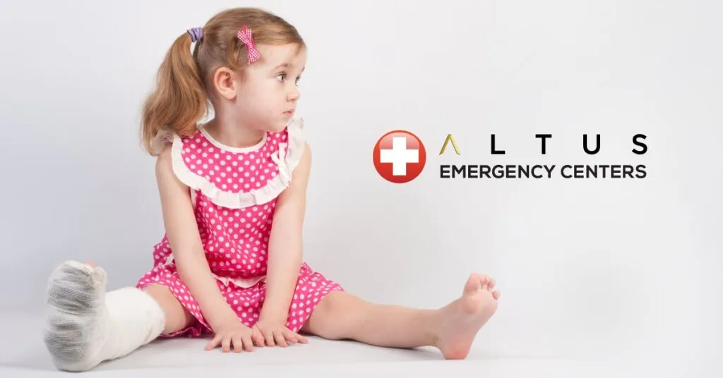 little girl with one leg in a cast